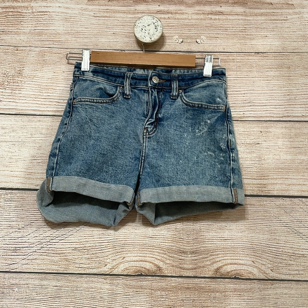 Wild Fable Woman’s Blue Cuffed Denim Jean Shorts 0 25